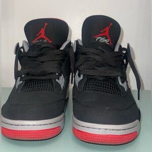 Authentic Jordan 4 retro-bred colorway. Size 9.5